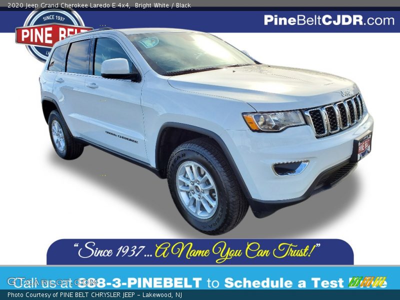 Bright White / Black 2020 Jeep Grand Cherokee Laredo E 4x4