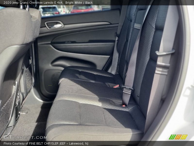 Bright White / Black 2020 Jeep Grand Cherokee Laredo E 4x4