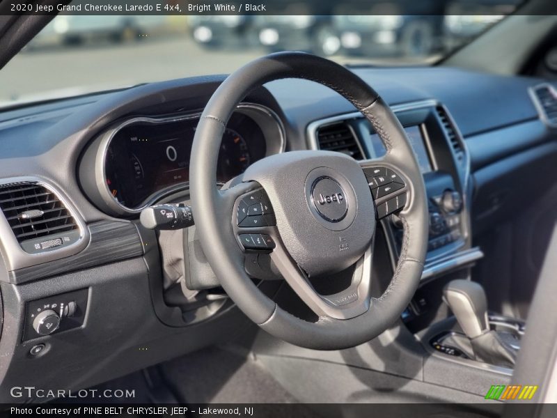Bright White / Black 2020 Jeep Grand Cherokee Laredo E 4x4