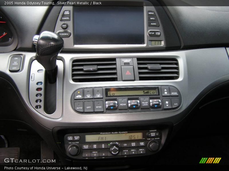 Silver Pearl Metallic / Black 2005 Honda Odyssey Touring