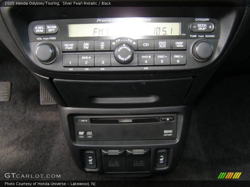 Silver Pearl Metallic / Black 2005 Honda Odyssey Touring