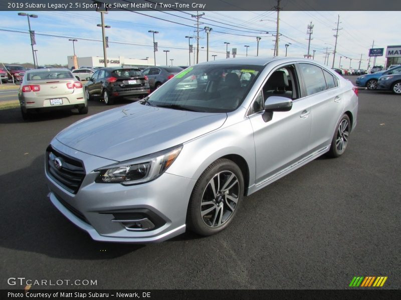 Ice Silver Metallic / Two-Tone Gray 2019 Subaru Legacy 2.5i Sport