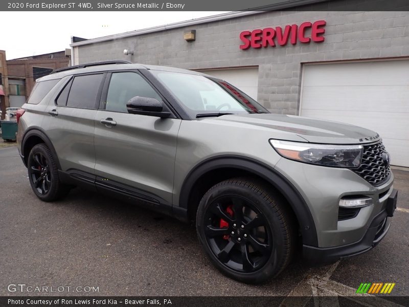 Front 3/4 View of 2020 Explorer ST 4WD