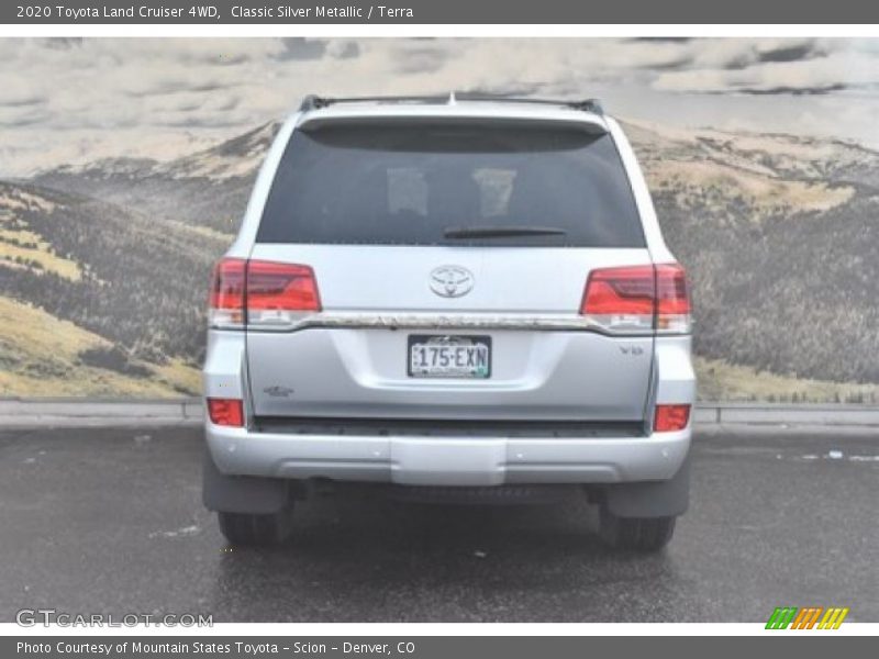 Classic Silver Metallic / Terra 2020 Toyota Land Cruiser 4WD