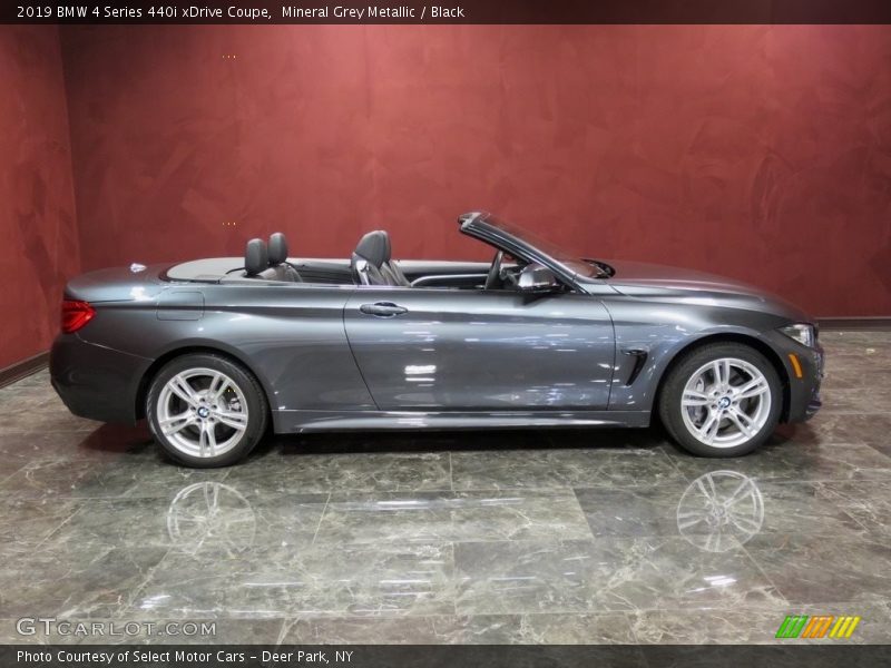 Mineral Grey Metallic / Black 2019 BMW 4 Series 440i xDrive Coupe