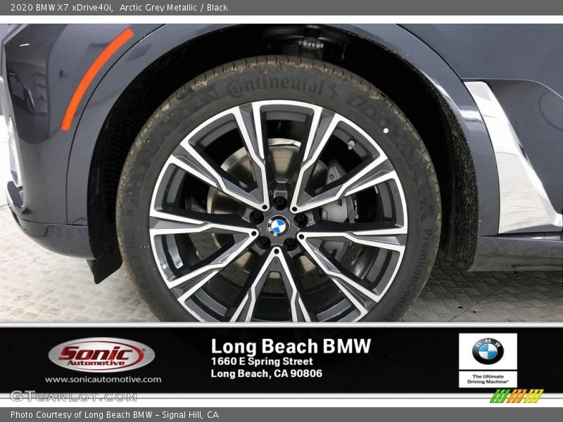 Arctic Grey Metallic / Black 2020 BMW X7 xDrive40i