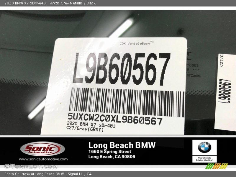Arctic Grey Metallic / Black 2020 BMW X7 xDrive40i