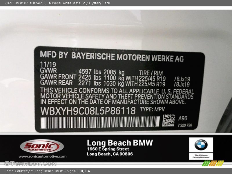 Mineral White Metallic / Oyster/Black 2020 BMW X2 sDrive28i