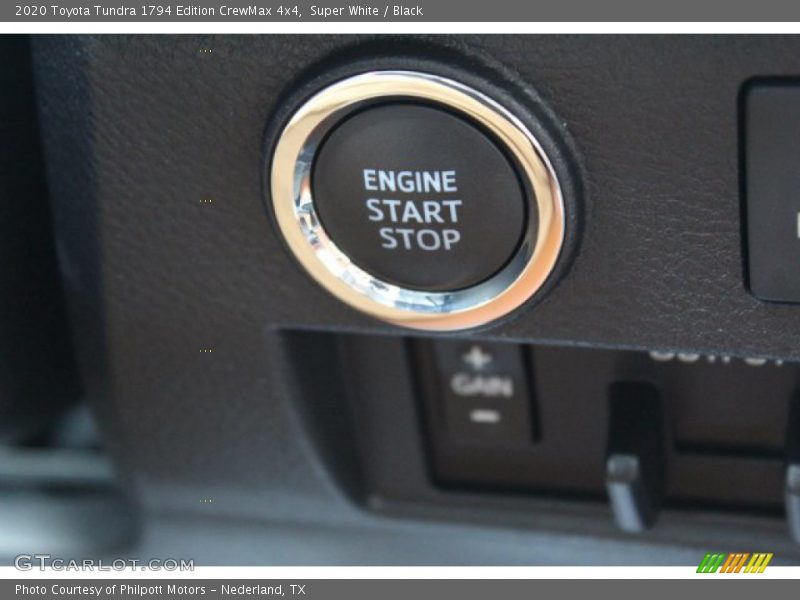 Super White / Black 2020 Toyota Tundra 1794 Edition CrewMax 4x4