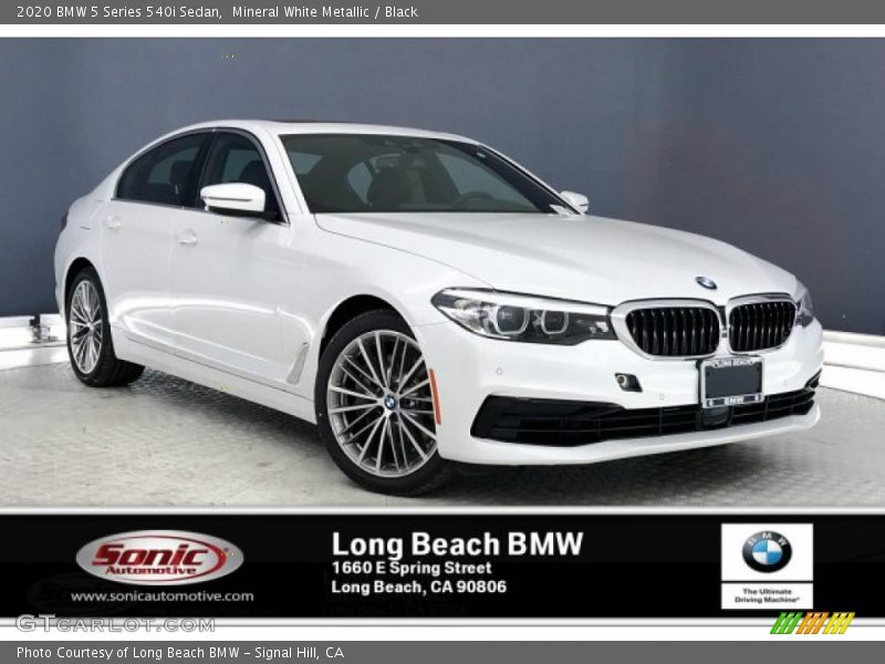 Mineral White Metallic / Black 2020 BMW 5 Series 540i Sedan