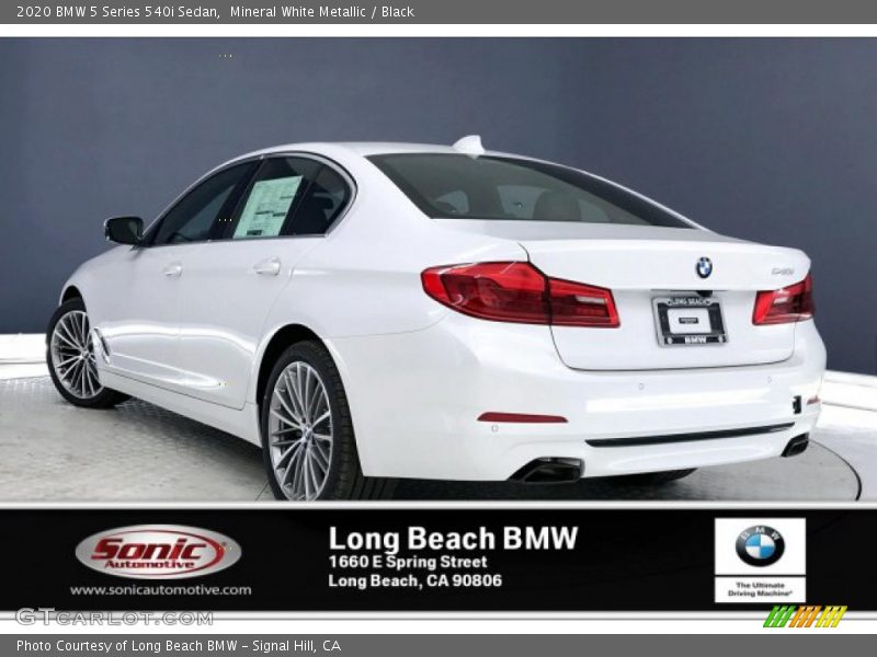 Mineral White Metallic / Black 2020 BMW 5 Series 540i Sedan