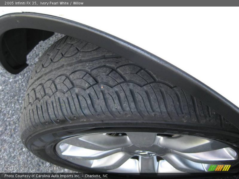 Ivory Pearl White / Willow 2005 Infiniti FX 35