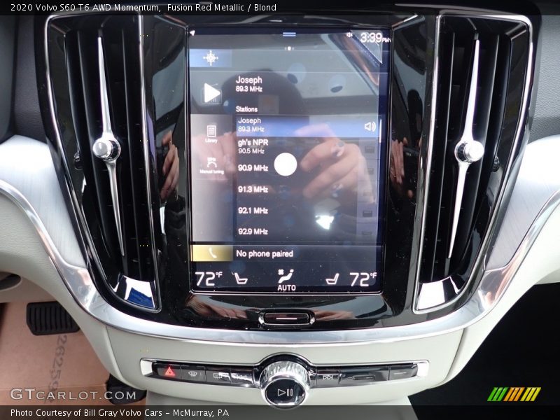 Controls of 2020 S60 T6 AWD Momentum