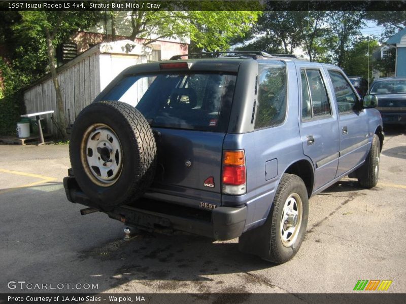 Stratus Blue Mica / Gray 1997 Isuzu Rodeo LS 4x4