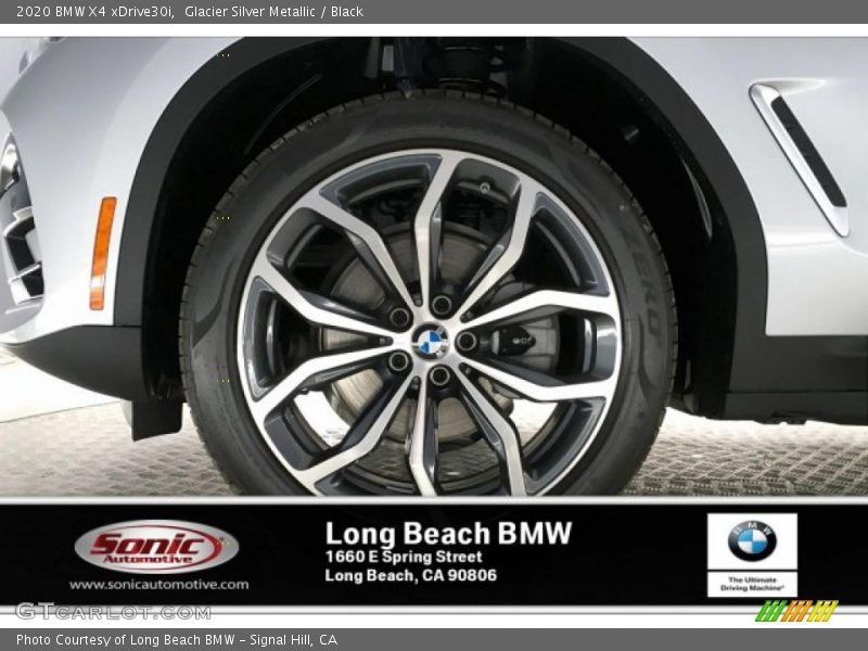 Glacier Silver Metallic / Black 2020 BMW X4 xDrive30i