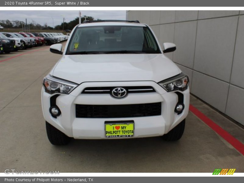 Super White / Black 2020 Toyota 4Runner SR5