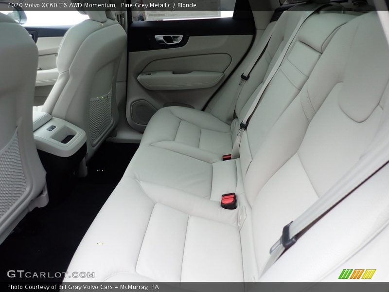 Rear Seat of 2020 XC60 T6 AWD Momentum