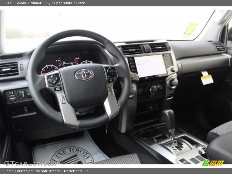 Super White / Black 2020 Toyota 4Runner SR5