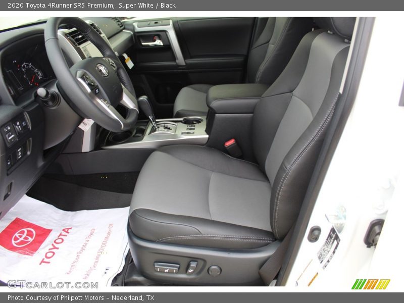 Super White / Black 2020 Toyota 4Runner SR5 Premium