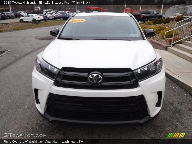 Blizzard Pearl White / Black 2019 Toyota Highlander SE AWD