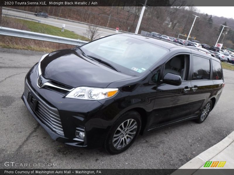 Midnight Black Metallic / Ash 2020 Toyota Sienna XLE