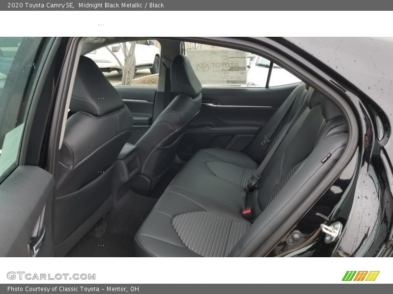 Midnight Black Metallic / Black 2020 Toyota Camry SE