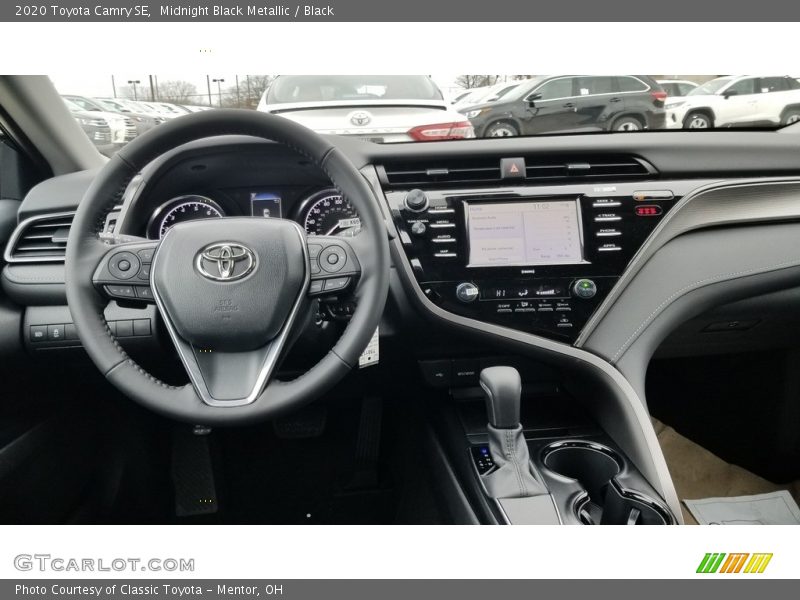 Midnight Black Metallic / Black 2020 Toyota Camry SE