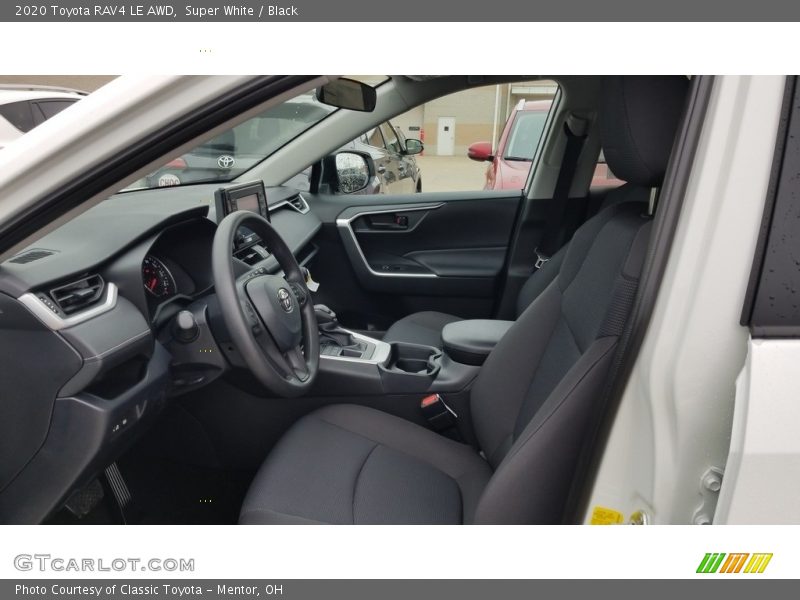 Super White / Black 2020 Toyota RAV4 LE AWD