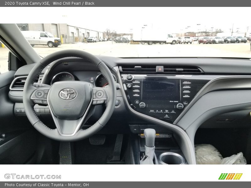 Wind Chill Pearl / Black 2020 Toyota Camry XSE