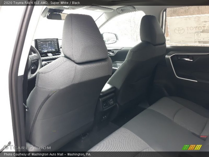 Super White / Black 2020 Toyota RAV4 XLE AWD