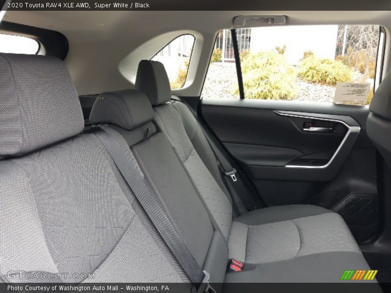 Super White / Black 2020 Toyota RAV4 XLE AWD