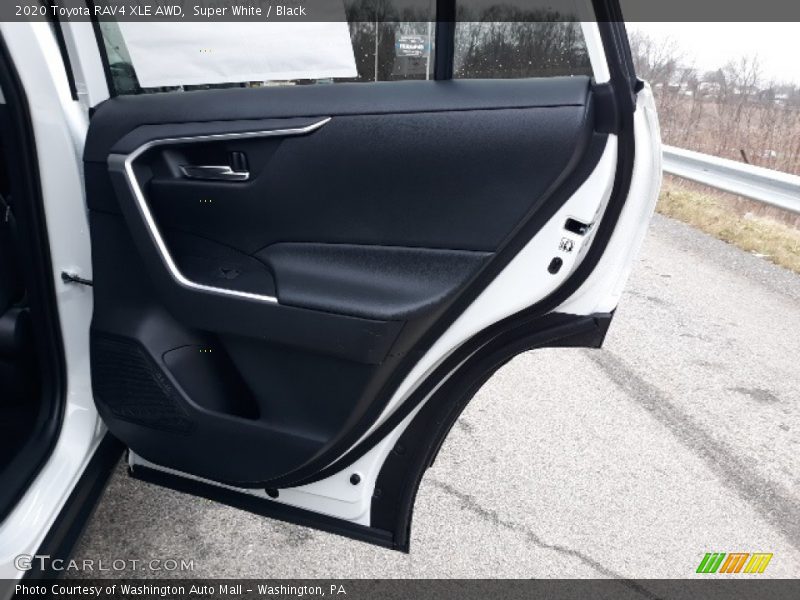 Super White / Black 2020 Toyota RAV4 XLE AWD