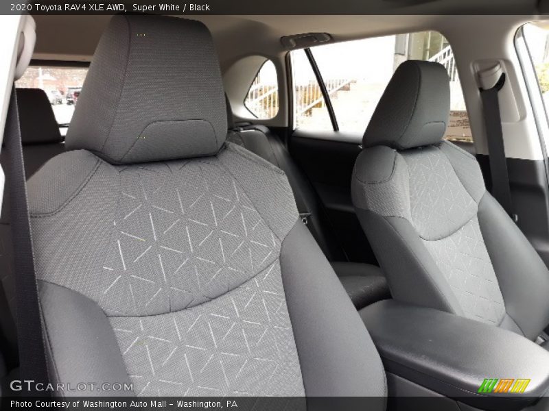Super White / Black 2020 Toyota RAV4 XLE AWD