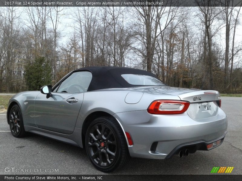 Grigio Argento Aluminum / Nero/Rosso Black/Red 2017 Fiat 124 Spider Abarth Roadster