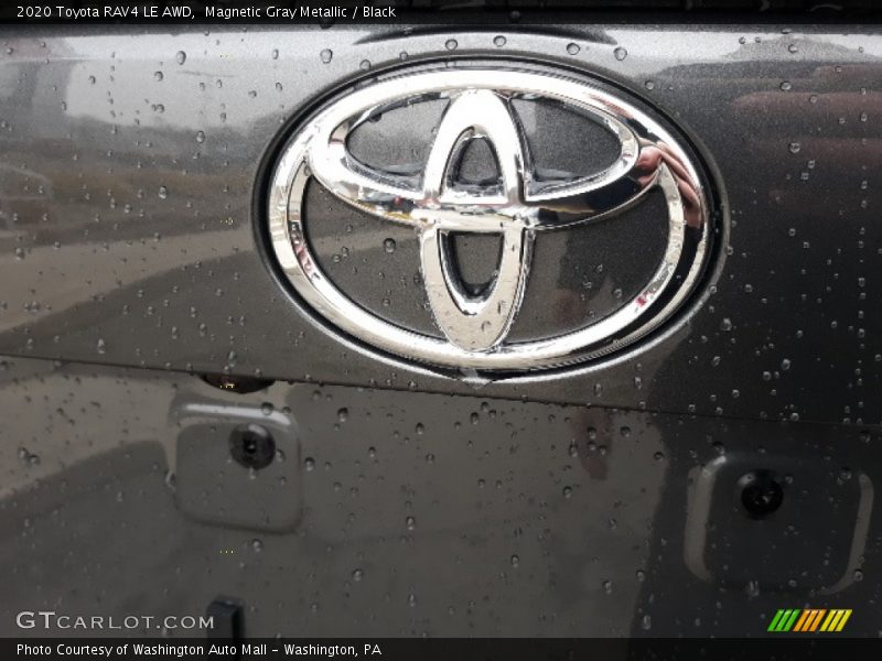 Magnetic Gray Metallic / Black 2020 Toyota RAV4 LE AWD