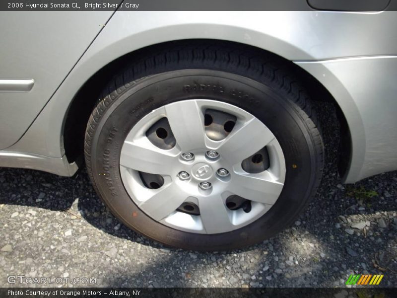 Bright Silver / Gray 2006 Hyundai Sonata GL