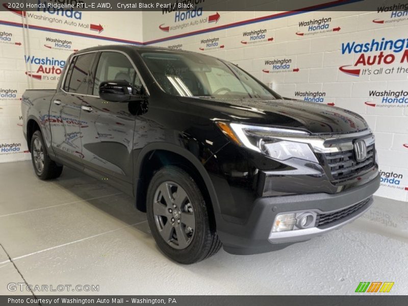 Front 3/4 View of 2020 Ridgeline RTL-E AWD