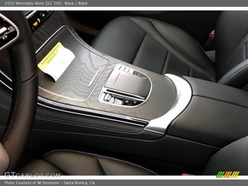 Black / Black 2020 Mercedes-Benz GLC 300