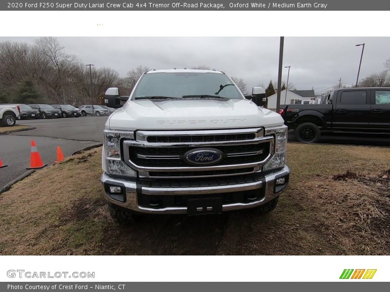 Oxford White / Medium Earth Gray 2020 Ford F250 Super Duty Lariat Crew Cab 4x4 Tremor Off-Road Package