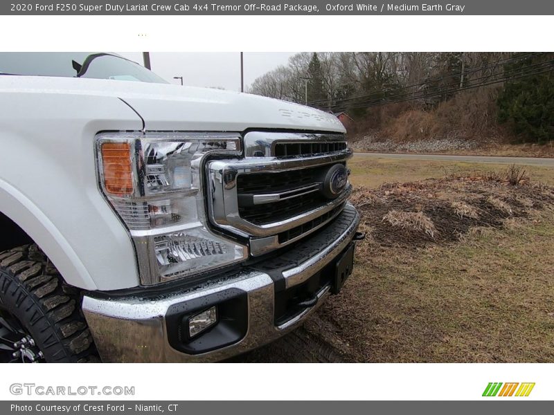 Oxford White / Medium Earth Gray 2020 Ford F250 Super Duty Lariat Crew Cab 4x4 Tremor Off-Road Package