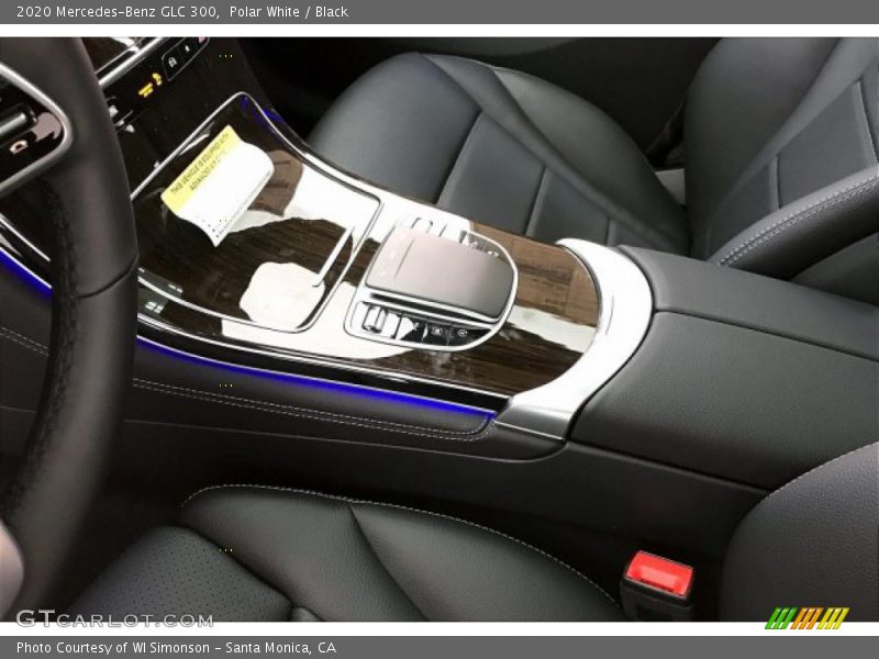 Polar White / Black 2020 Mercedes-Benz GLC 300