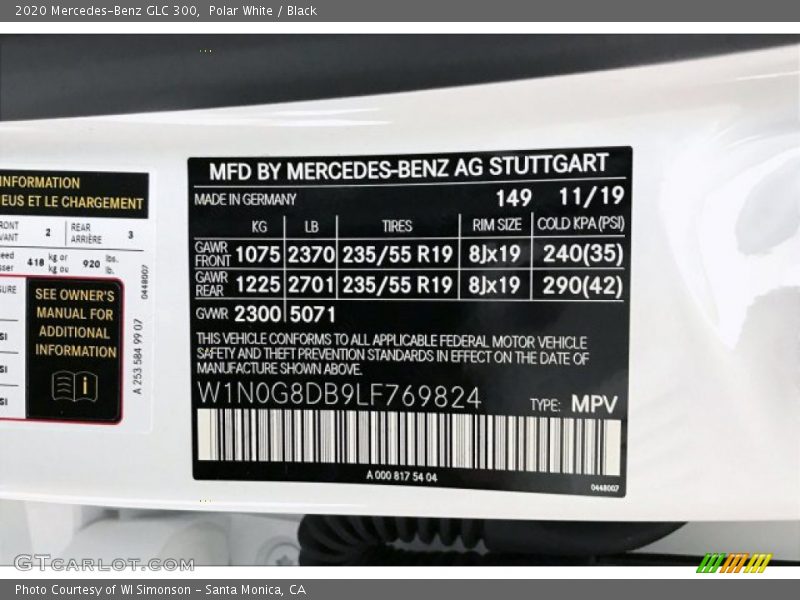 Polar White / Black 2020 Mercedes-Benz GLC 300