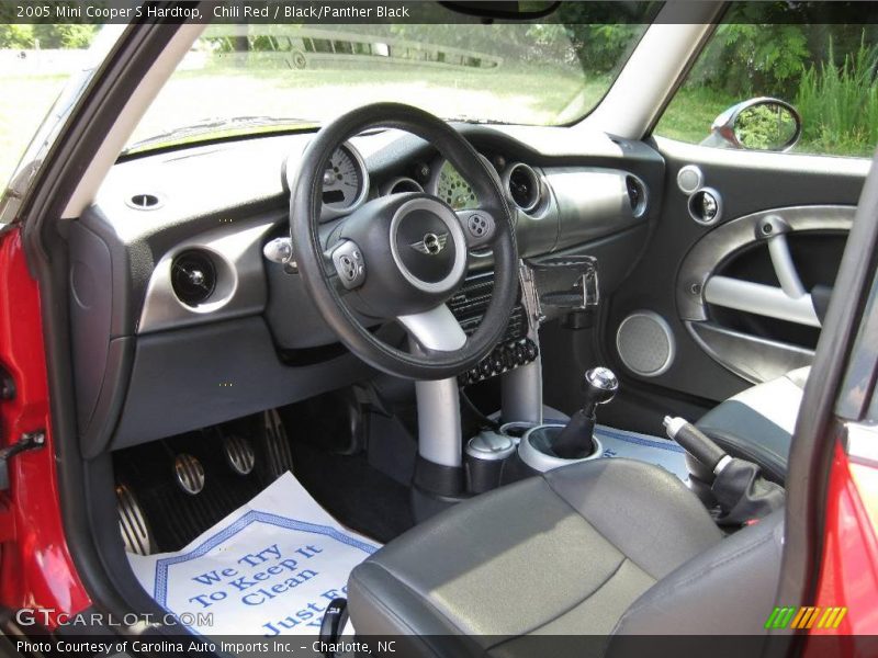 Chili Red / Black/Panther Black 2005 Mini Cooper S Hardtop