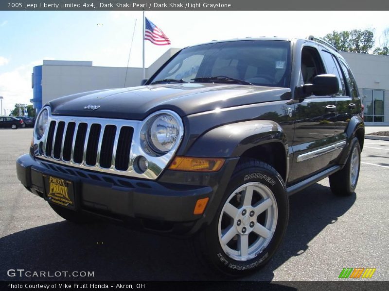 Dark Khaki Pearl / Dark Khaki/Light Graystone 2005 Jeep Liberty Limited 4x4