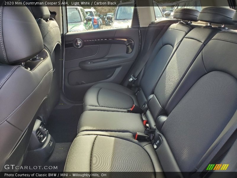 Light White / Carbon Black 2020 Mini Countryman Cooper S All4