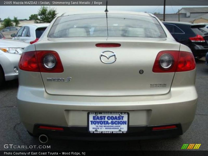 Shimmering Sand Metallic / Beige 2005 Mazda MAZDA3 i Sedan