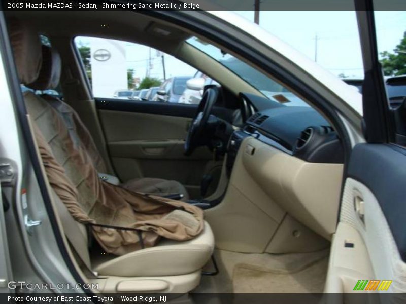 Shimmering Sand Metallic / Beige 2005 Mazda MAZDA3 i Sedan
