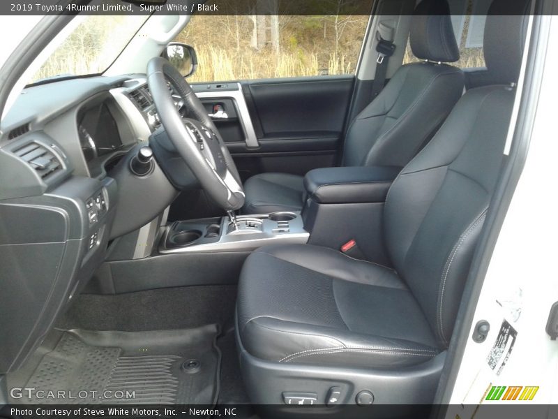 Super White / Black 2019 Toyota 4Runner Limited