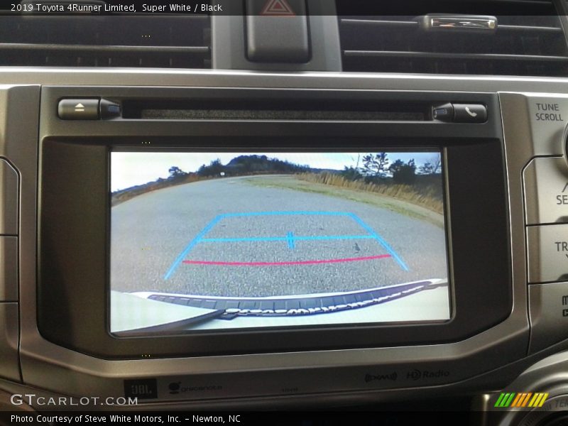 Super White / Black 2019 Toyota 4Runner Limited