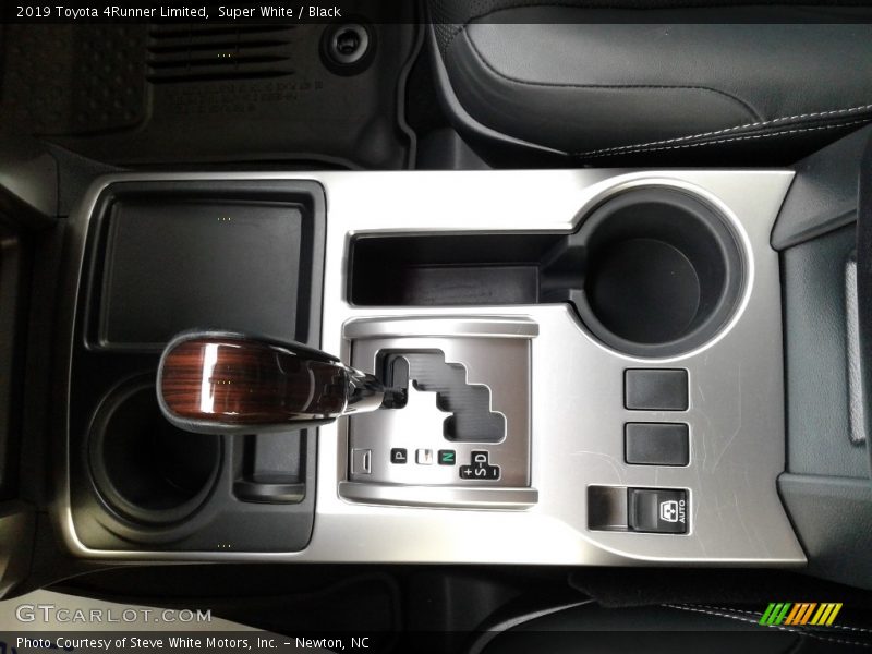 Super White / Black 2019 Toyota 4Runner Limited